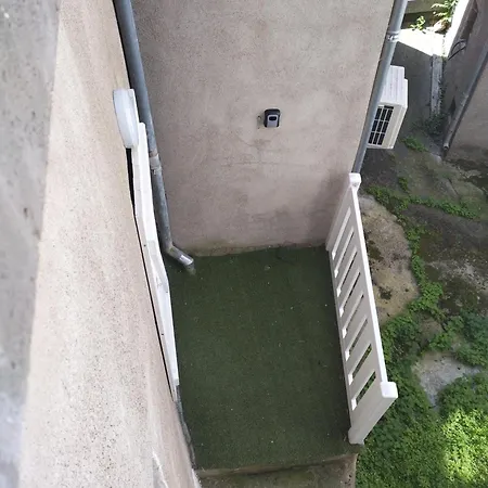 アパート Monton Veyre-Monton