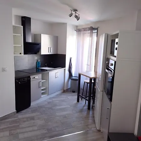 アパート Monton Veyre-Monton